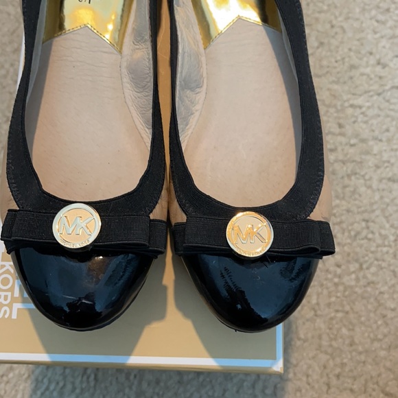 Michael Kors flats size 7 nude/black - Picture 4 of 5